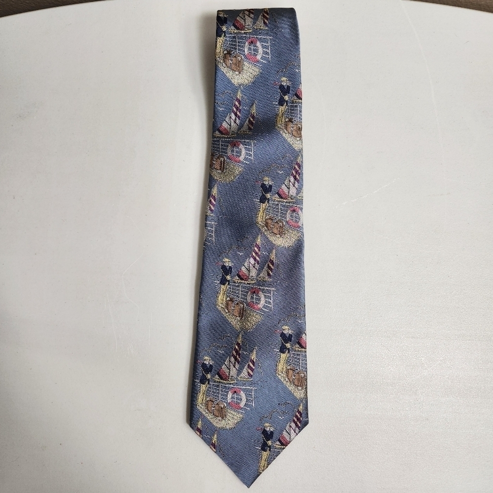 VTG Nautica Mens Medium Blue Nautical/Sailboat/Captain Printed 100% Silk Tie